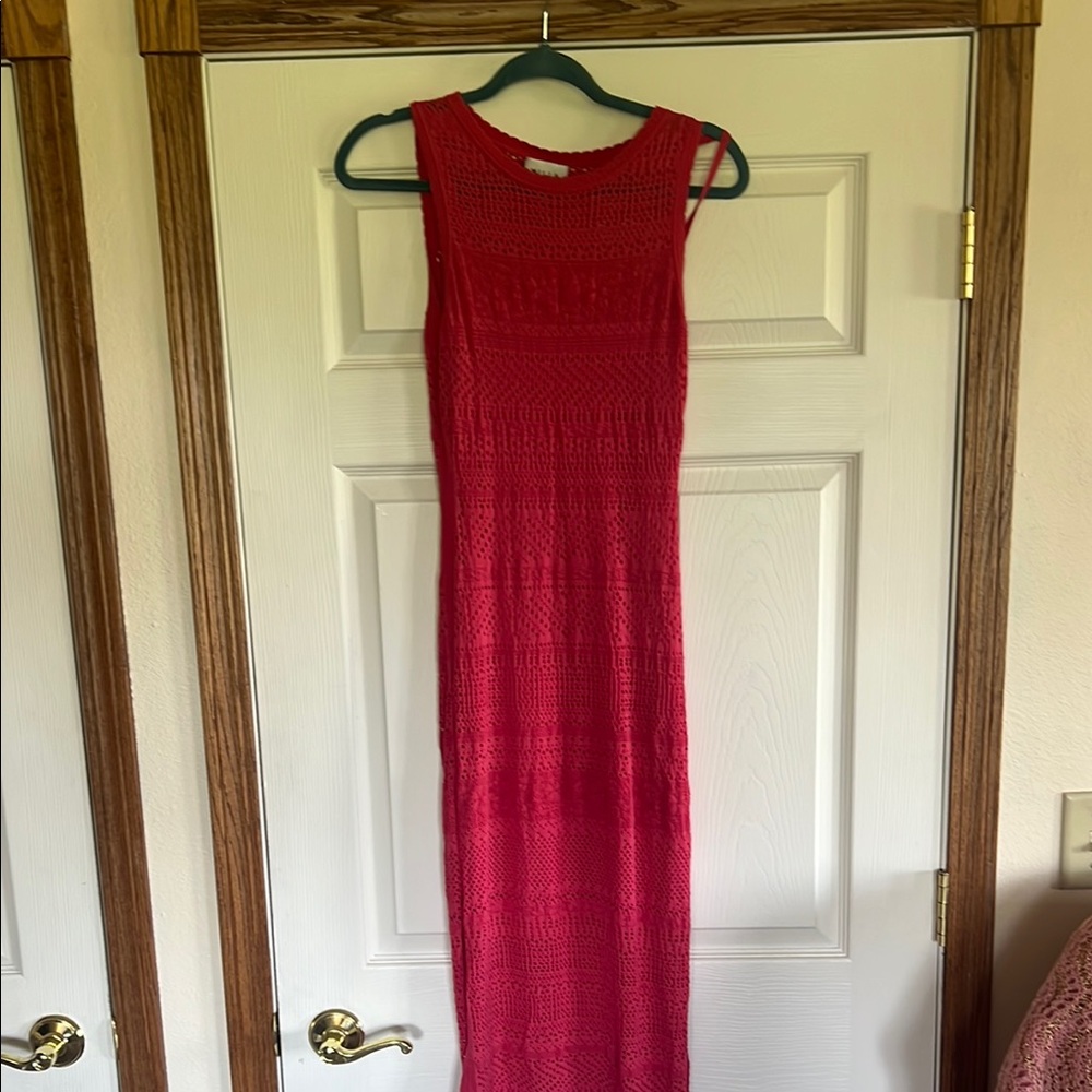 Elegant Red Sleeveless Dress